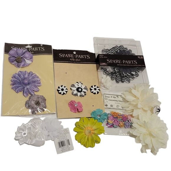 Paper Studio Spare Parts & Embellishments Flowers Mixed Lot Arts & Crafts - Picture 1 of 5